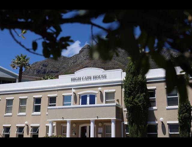 BUSINESS PROPERTY TO RENT IN HIGH CAPE